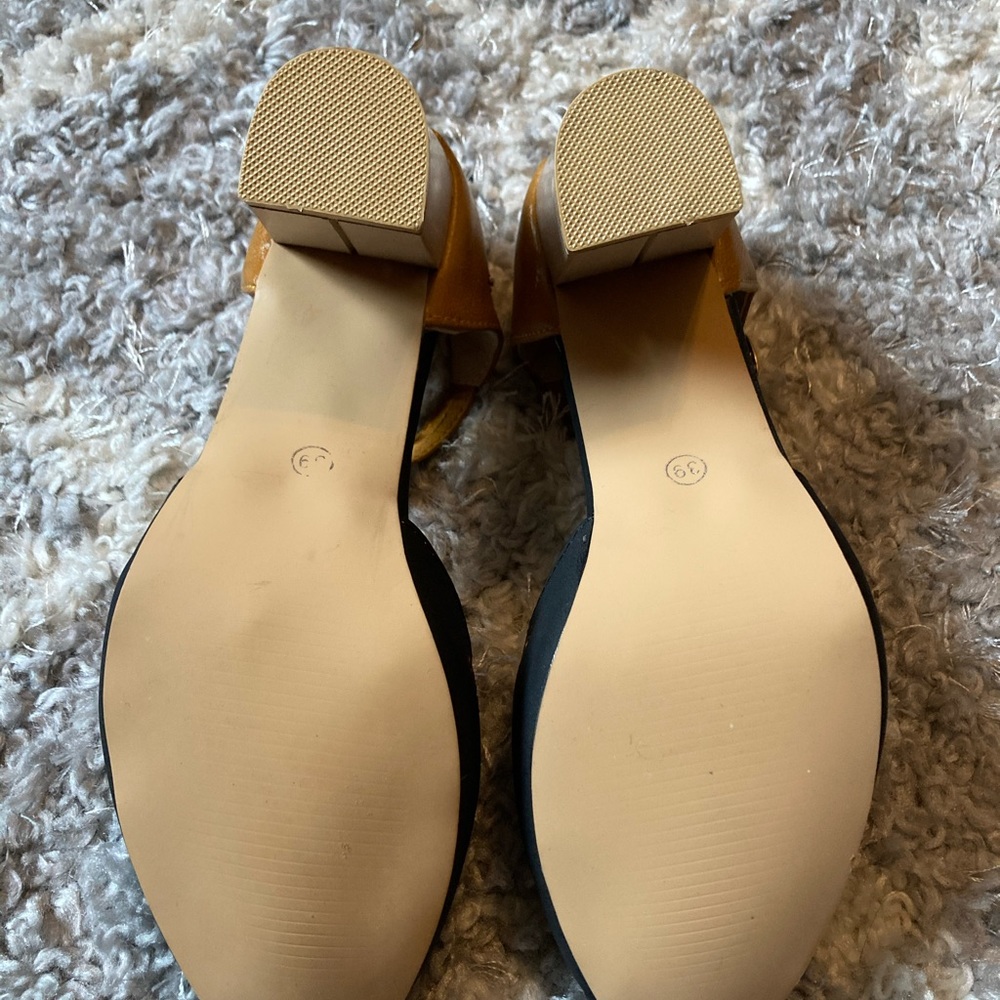 Dress shoes - Picture 4 of 5